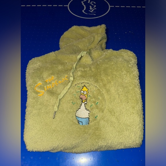 Homer Simpson hoodie and socks - Picture 11 of 11